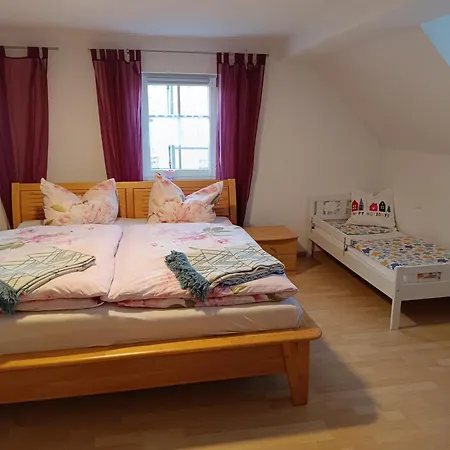 Mitteldachstetten, Ruhige Lage, Kostenlos Parken, Wlan Free 펜션 *