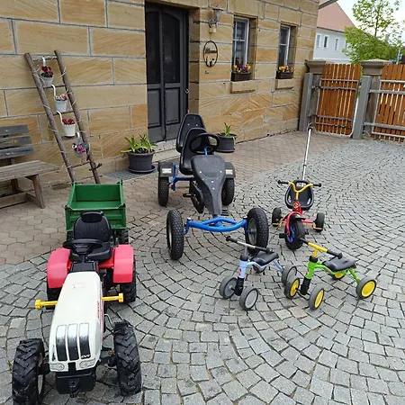 Mitteldachstetten, Ruhige Lage, Kostenlos Parken, Wlan Free * 오베르다슈스테튼