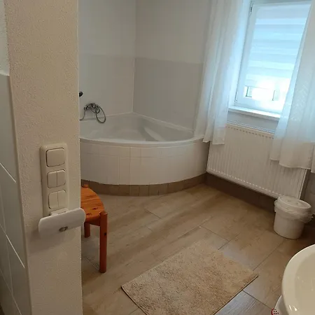 Mitteldachstetten, Ruhige Lage, Kostenlos Parken, Wlan Free 펜션 오베르다슈스테튼